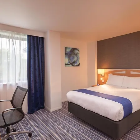 Express - Castle Bromwich, An Ihg 3*