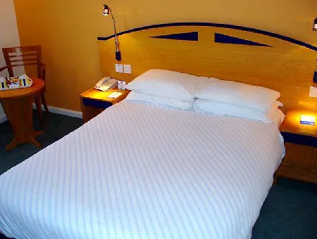 Express - Castle Bromwich, An Ihg 3*